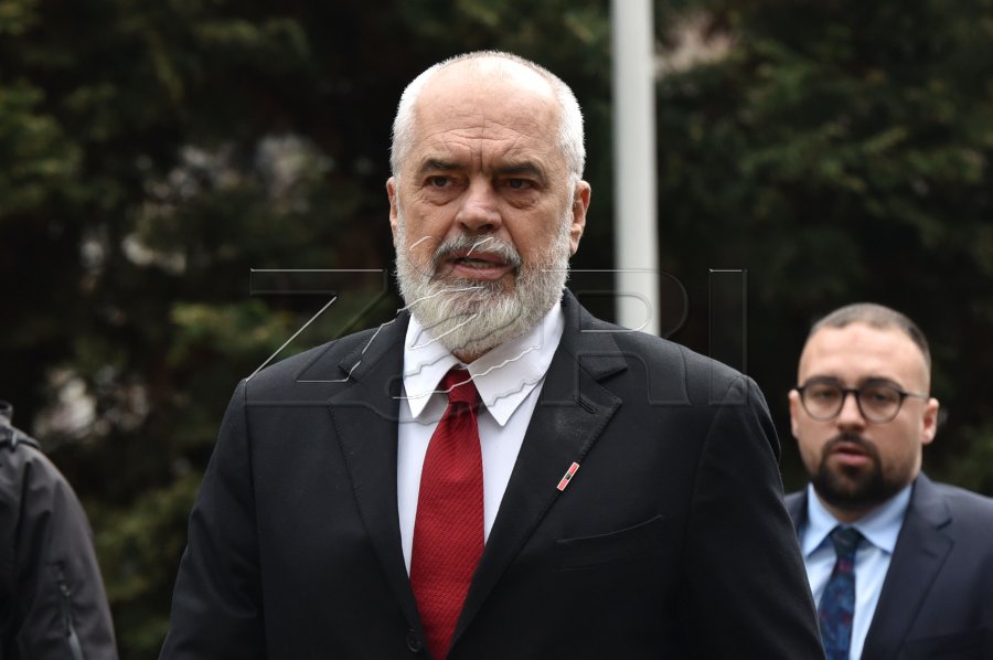 Vrasja e policit gjatë një operacioni në Maliq, Rama: Do të shpallet “Dëshmor i Atdheut”