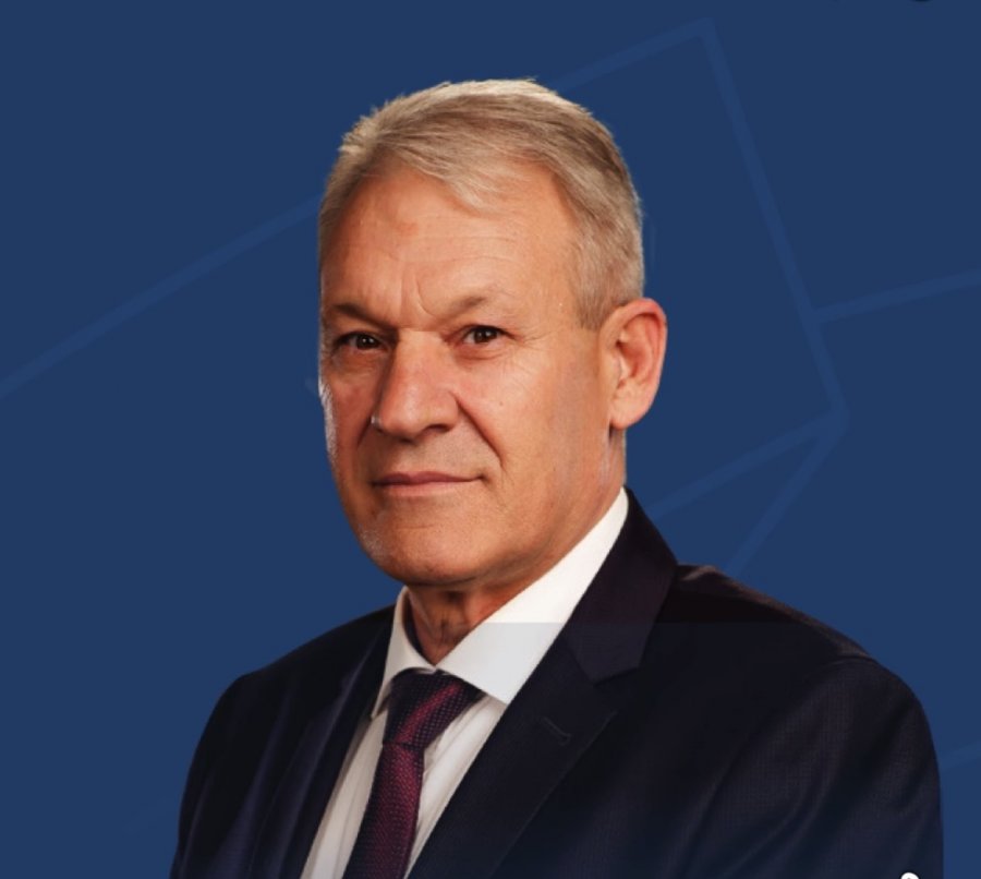 Hadergjonaj: Në një kohë kur vendi ka nevojë për stabilitet, kërkoi besimin tuaj për të vazhduar punën 