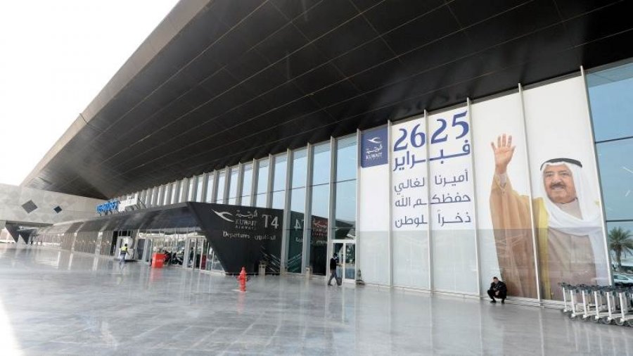 Raportohet se Irani ka sulmuar me dron aeroportin e Kuvajtit, pezullohen fluturimet