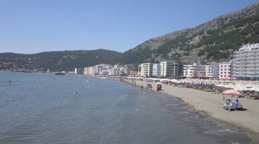 Raportohet për viktima në Shëngjin, dyshohet se u goditën nga dallgët