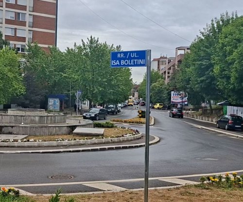 Hiqet tabela me emrin e Zoran Gjingjiqit, që u vendos dje në një rrugë në Mitrovicën e Veriut