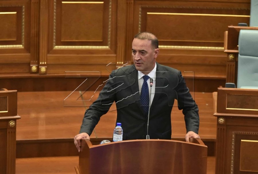 Daut Haradinaj heq dorë nga mandati i deputetit