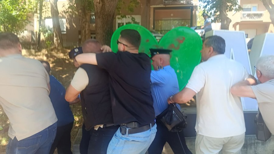 Policia flet për rastin ku u shoqërua në stacion kryetari i Mitrovicës së Veriut