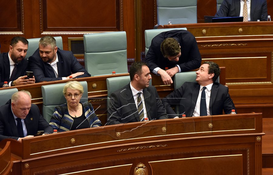 Konjufca: Për gjashtë vjet Kurti e ministrat s’kanë asnjë aferë korruptive
