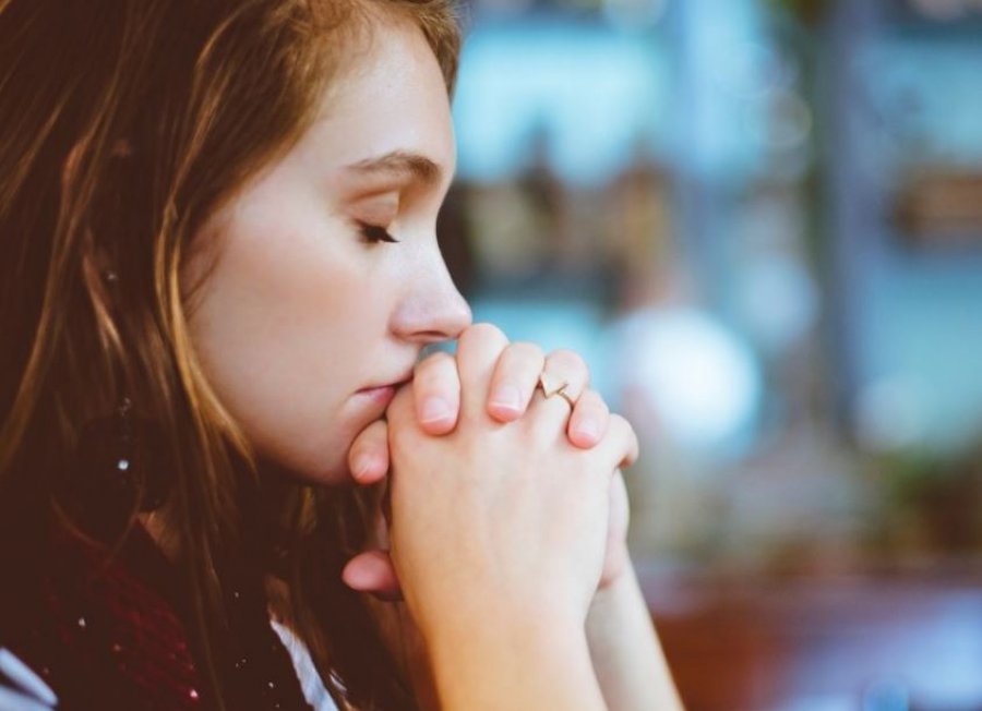 Tre hapa për kontrolluar ankthin dhe emocionet në punë