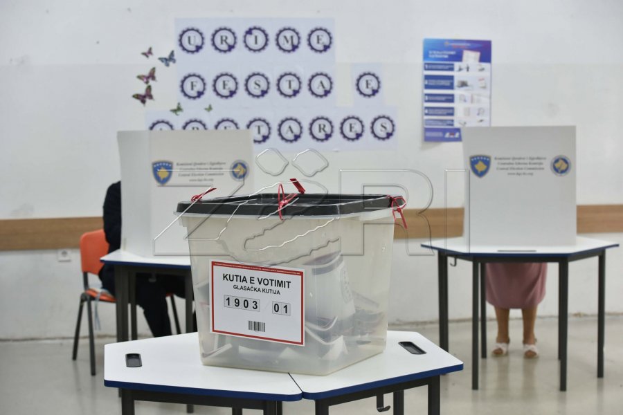 Mbi 3 për qind e qytetarëve kanë votuar deri tani