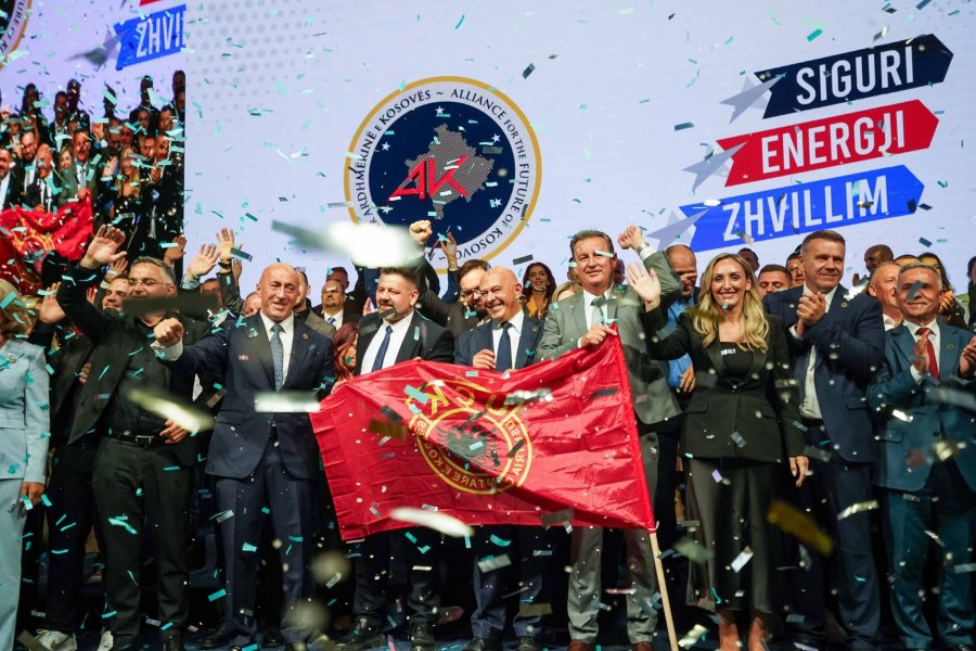 Ardian Gjini e kalon Ramush Haradinajn në listën e AAK-së
