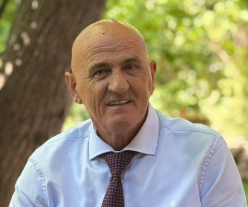 Haxhiu ngushëllon familjen Jashari për vdekjen e ish-komandantit të UÇK-së 