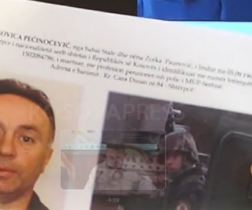 Fotot e dy nga të dyshuarve të arrestuar sot për Masakrën e Reçakut