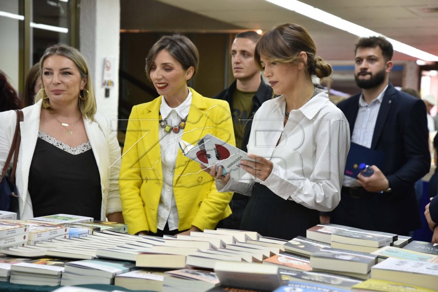 Hapet Panairi i Librit, Haxhiu: Duhet të flasim për vendin që libri s’po e zë në jetën tonë të përditshme
