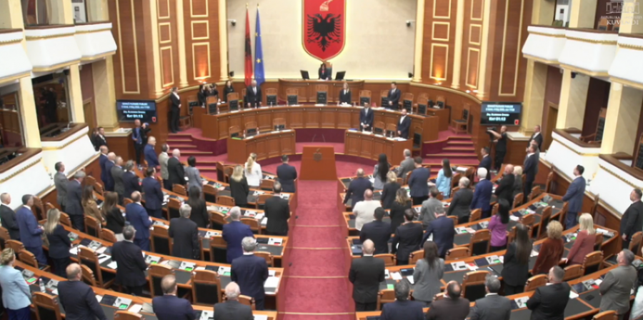 Kuvendi i Shqipërisë miraton amnistinë penale, 466 të dënuar do të lirohen