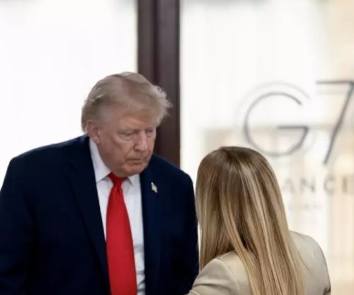 Trumpi pas takimit me kryeministren italiane në samitin e G7: Meloni m’u lut të bënim një foto, më erdhi keq për të