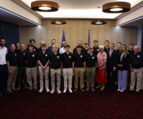 Ministri Gashani pret delegacionin e Iowa Soccer Association nga SHBA-ja