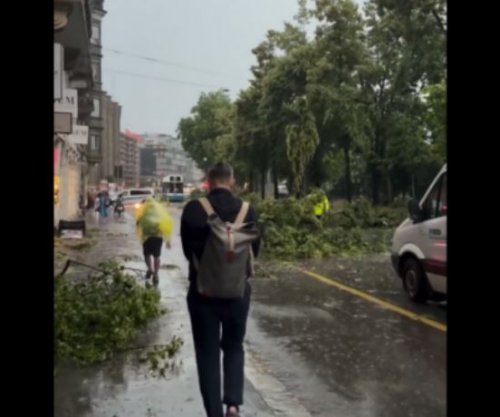 Pamje nga stuhia që goditi qytetin zviceran të Cyrihut