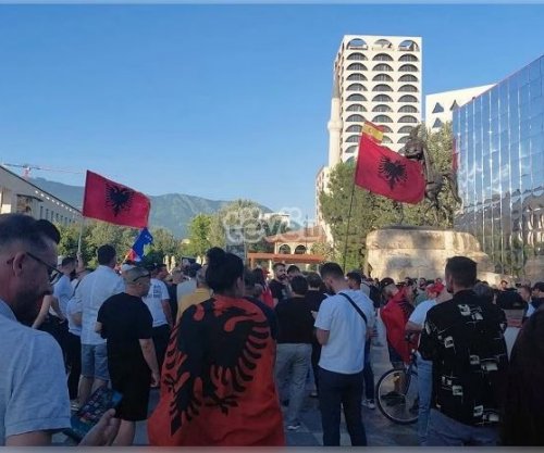 Protesta kundër projektit të investimit në Zvërnec, vijon për të 21-ën ditë radhazi