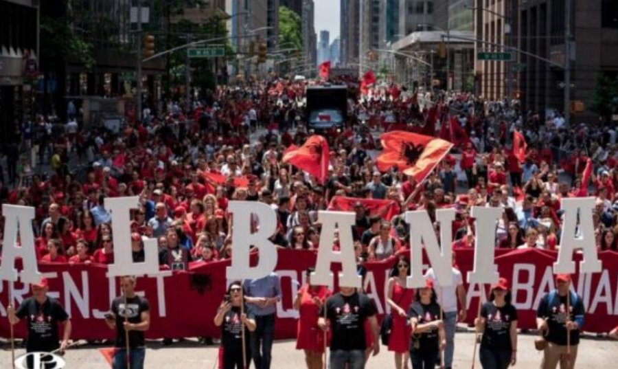New York-u vishet Kuq e Zi, qindra shoqata pritet të mblidhen bashkë për Paradën Shqiptare