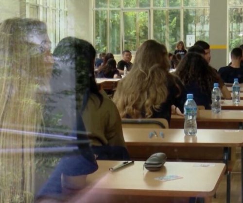 Rreth 27 mijë maturantë në Shqipëri i nënshtrohen testit të fundit të Maturës