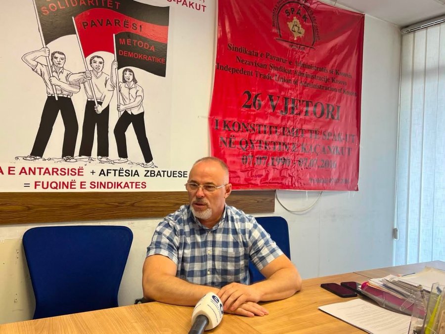 Dita e Shërbyesve Civilë, SPAK-u: Shërbyesit civilë, të zhgënjyer me pagat dhe kushtet e punës