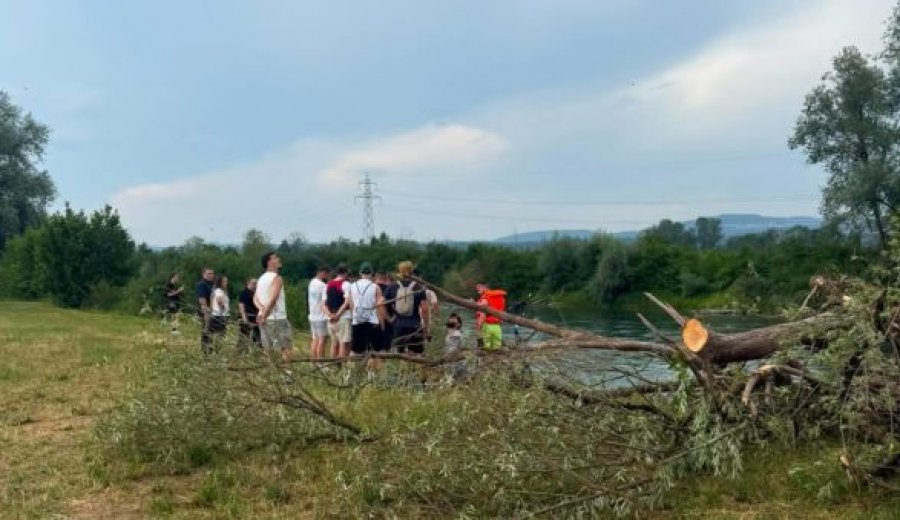 Gjendet i pajetë 5-vjeçari shqiptar që u zhduk në një lumë në Zvicër