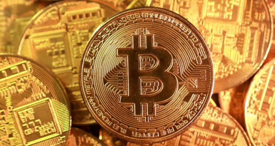 Bitcoini bie nën 60 mijë dollarë mes presionit në tregjet globale