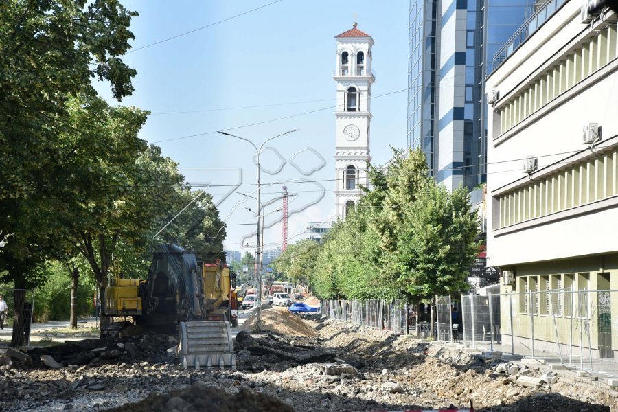  “Po betonizohet Prishtina”, Sveçla kritikon ndërhyrjet në sheshin “Xhorxh Bush”