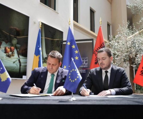 Kosova dhe Shqipëria nënshkruajnë dy marrëveshje për thellimin e bashkëpunimit në bujqësi