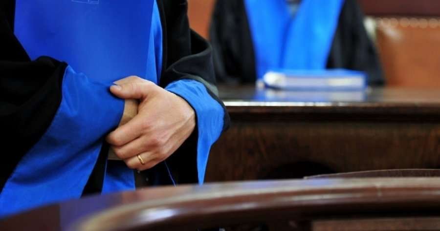 Publikohet lista e kandidatëve që kaluan provimin me shkrim të Jurisprudencës