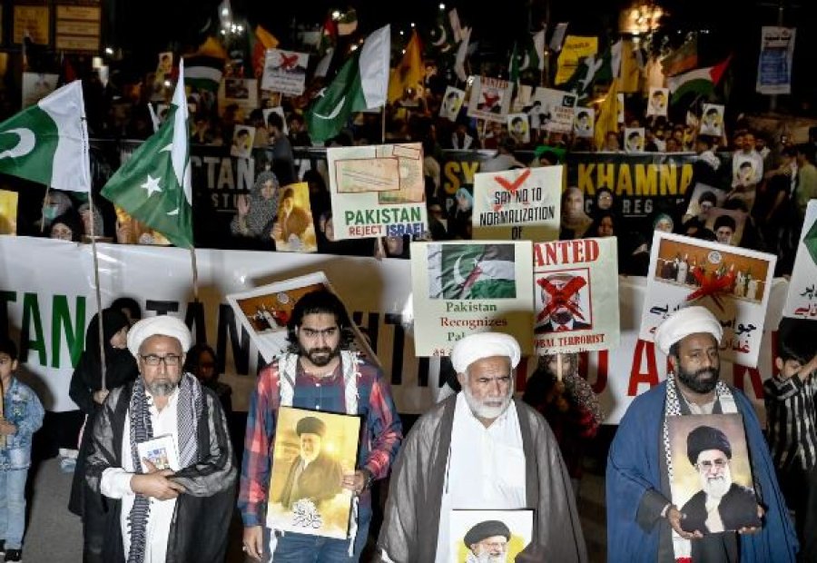 Gjashtë të vdekur në Pakistan pas sulmeve në konsullatën amerikane