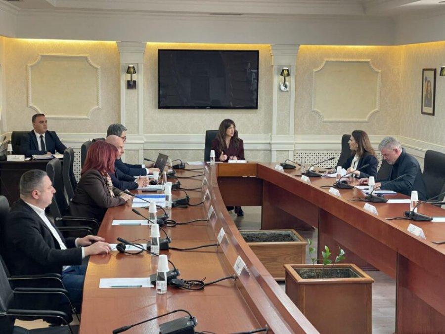 Nis mbledhja e Kryesisë së Kuvendit