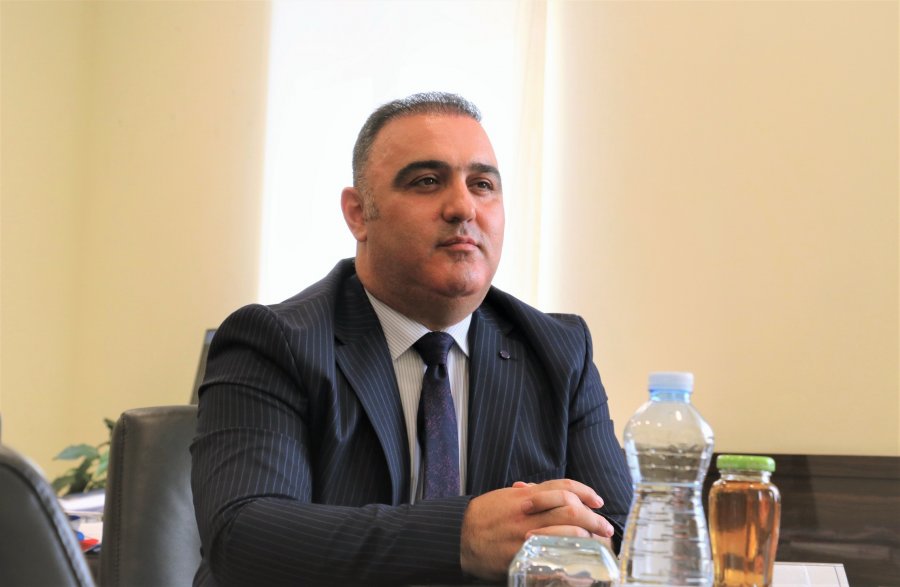 Shkarkohet nga detyra u.d. i Sekretarit të Kuvendit të Kosovës