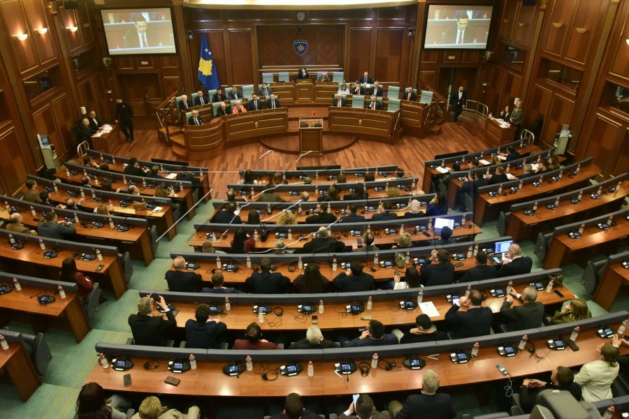 Seanca për ndryshimet kushtetuese për presidentin, LVV-ja pro ndryshimeve