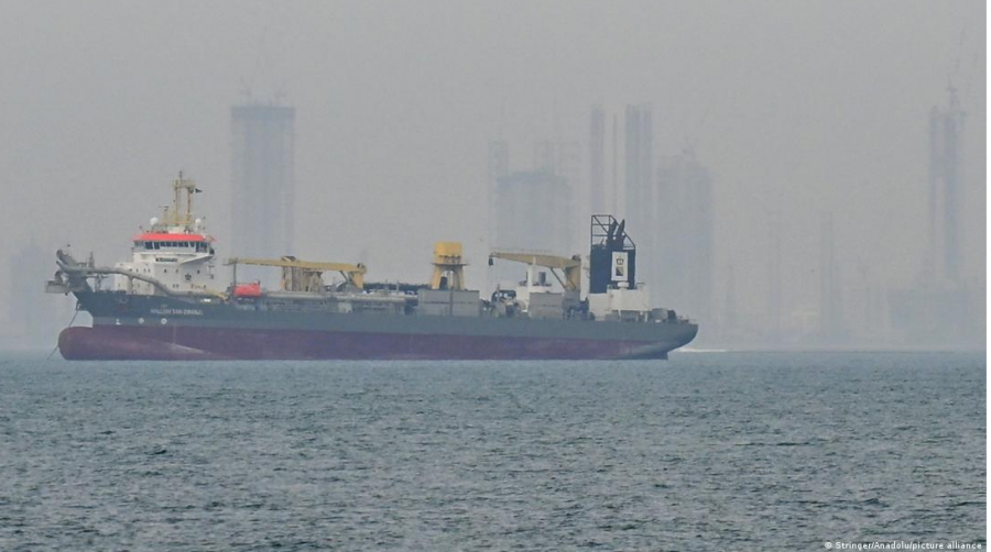 Irani: Në Ngushticën e Hormuzit do kalojnë vetëm anijet që paguajnë tarifën