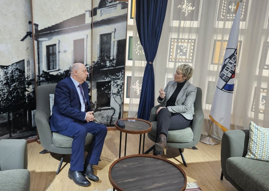 Sinani takon ambasadorin Jashari, diskutojnë për zhvillimet në Preshevë