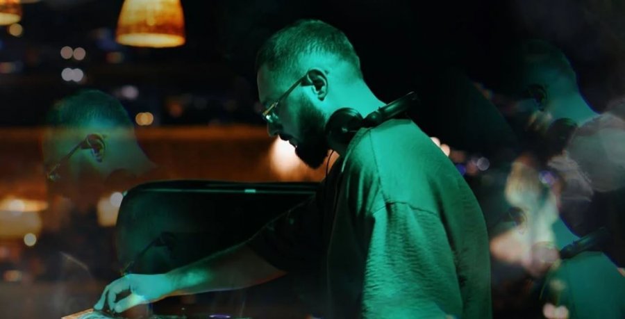 Redi Veli - rrugëtimi i DJ-it nga Saranda dhe konsolidimi në skenën elektronike [video]