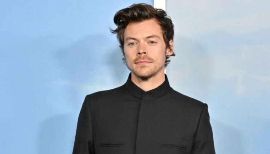 Harry Styles dhuron 100 bileta falas për nxënësit e ish-shkollës së tij
