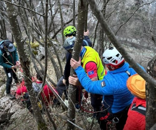 Shpëtohet një qytetar në Grykën e Rugovës pas rrëshqitjes në terren të rrezikshëm