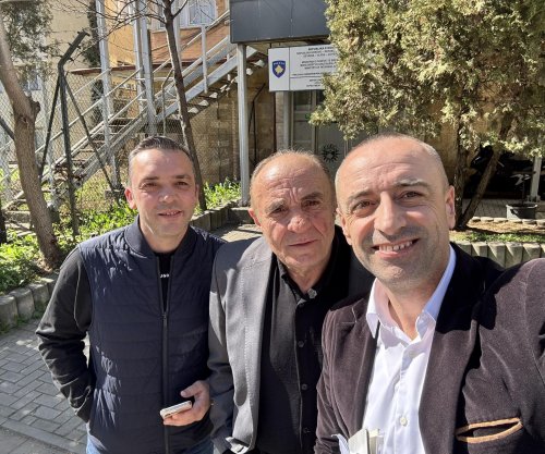 Personi që kërcënoi presidenten Osmani intervistohet për disa orë në Polici