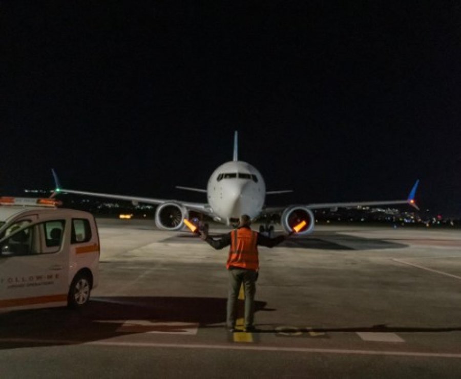 Situata në Lindjen e Mesme, 11 kosovarë të evakuuar nga Dubai arrijnë në Aeroportin e Shkupit