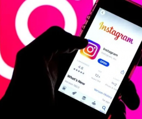 Meta teston lidhjet e klikueshme në përshkrimet e postimeve në Instagram