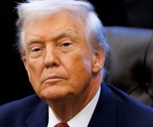 Trumpi i bën thirrje vendeve të tjera: Të mbrojmë Ngushticën e Hormuzit