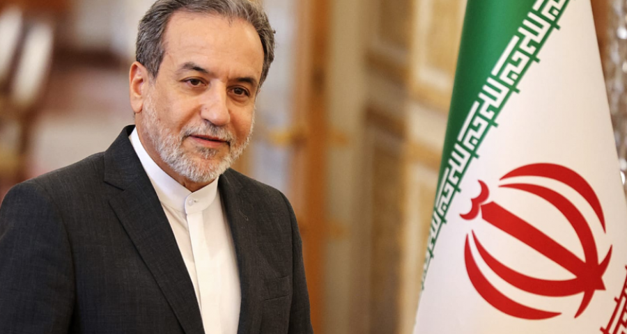 Ministri i Jashtëm iranian i përgjigjet Trump: Ngushtica e Hormuzit, e mbyllur vetëm për armiqtë