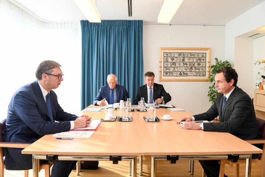 Qytetarët thonë se dialogu Kosovë – Serbi duhet të përfundojë njëherë e përgjithmonë