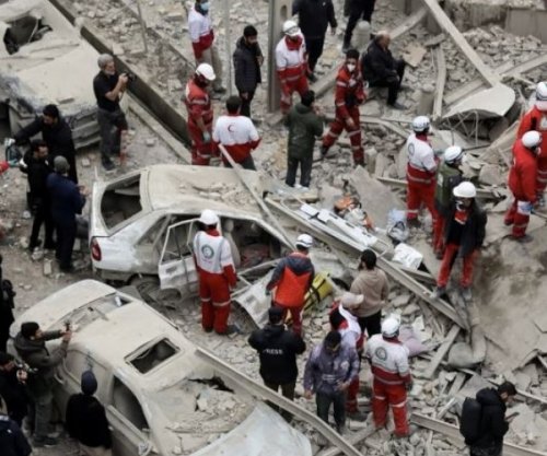 Sulmet ajrore në Teheran, kërkime për të mbijetuar nën rrënoja