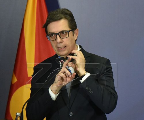 Pendarovski: Gjuha shqipe është zyrtare në Maqedoni, do të jetë problem i madh nëse Gjykata Kushtetuese do ta shfuqizojë