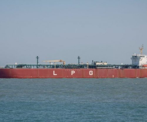 India dhe Irani arrijnë marrëveshje për të lejuar dy anije të kalojnë ngushticën e Hormuzit