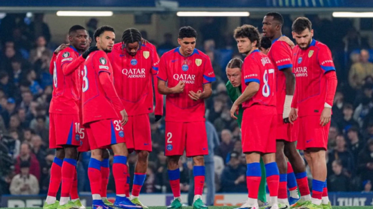 PSG-ja e shkatërron Chelsean dhe e eliminon nga Liga e Kampionëve