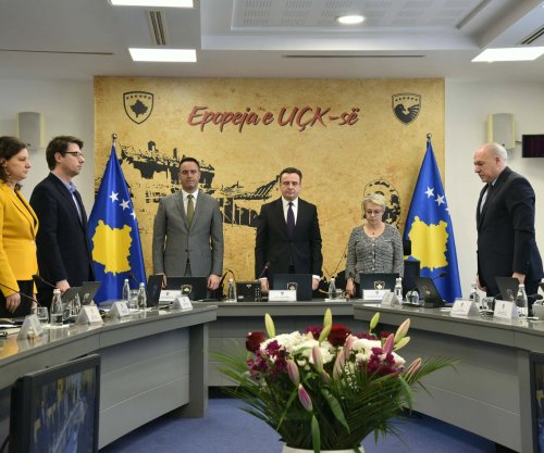 Mbledhja e Qeverisë nis me një minutë heshtje për tre kosovarët që vdiqën në Austri