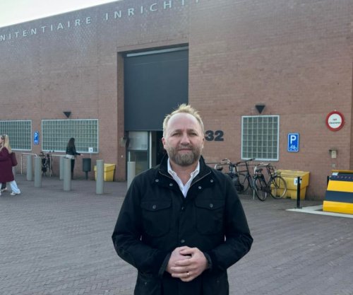 Tahiri i shkon Thaçit për vizitë në Hagë: Shpresoj të shihemi së shpejti në liri