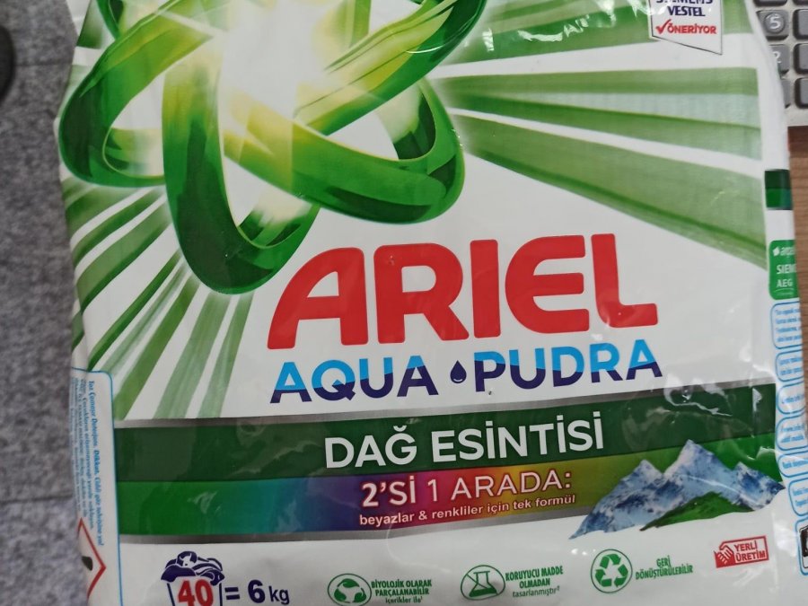 Asgjësohen 4 mijë thasë me detergjent “Ariel”, dyshohet se janë të falsifikuar