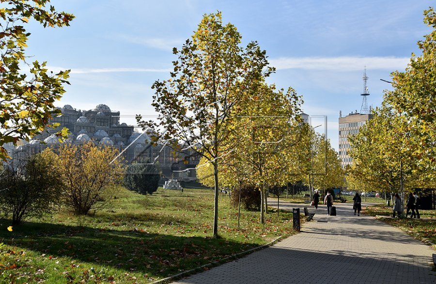 Sot, vranët dhe me diell